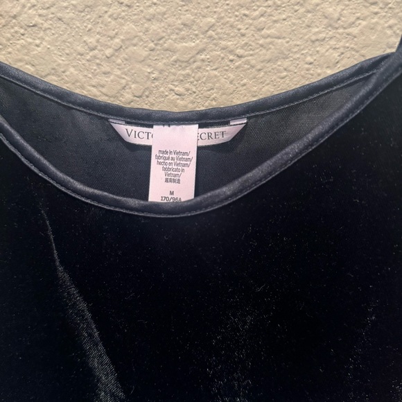 Victoria Secret Velvet Black Tank size M - Picture 3 of 4